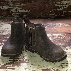 UGG CALLUM LEATHER TODDLER BOYS BOOTS 7 NWOT